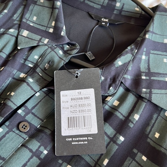 NWT CUE DESIGNER DRESS/- size 12 - Picture 2 of 3